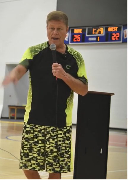 Beat Bob Holmes - the one man volleyball team
